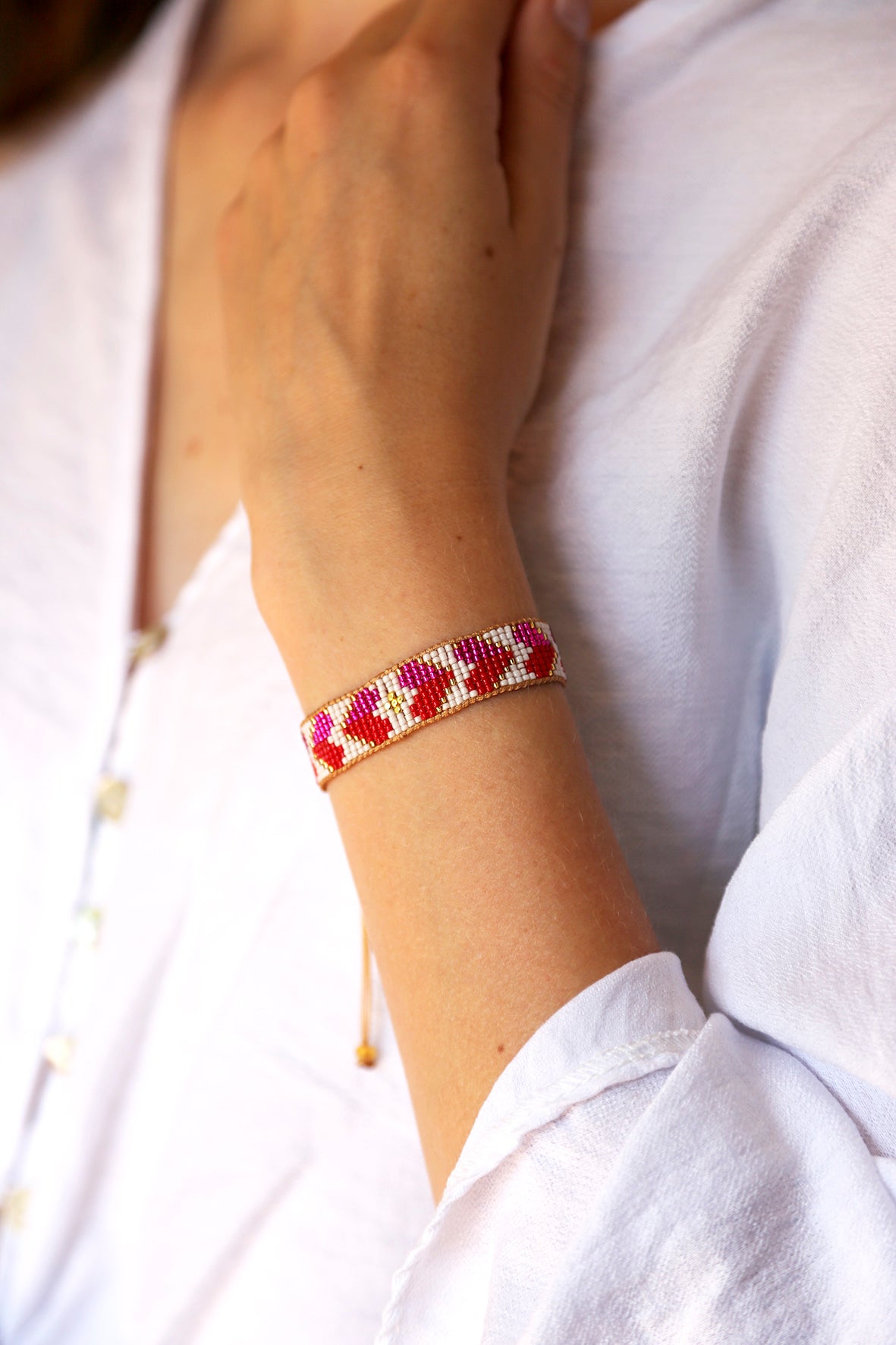 String of Hearts Bracelet (LANB12873)