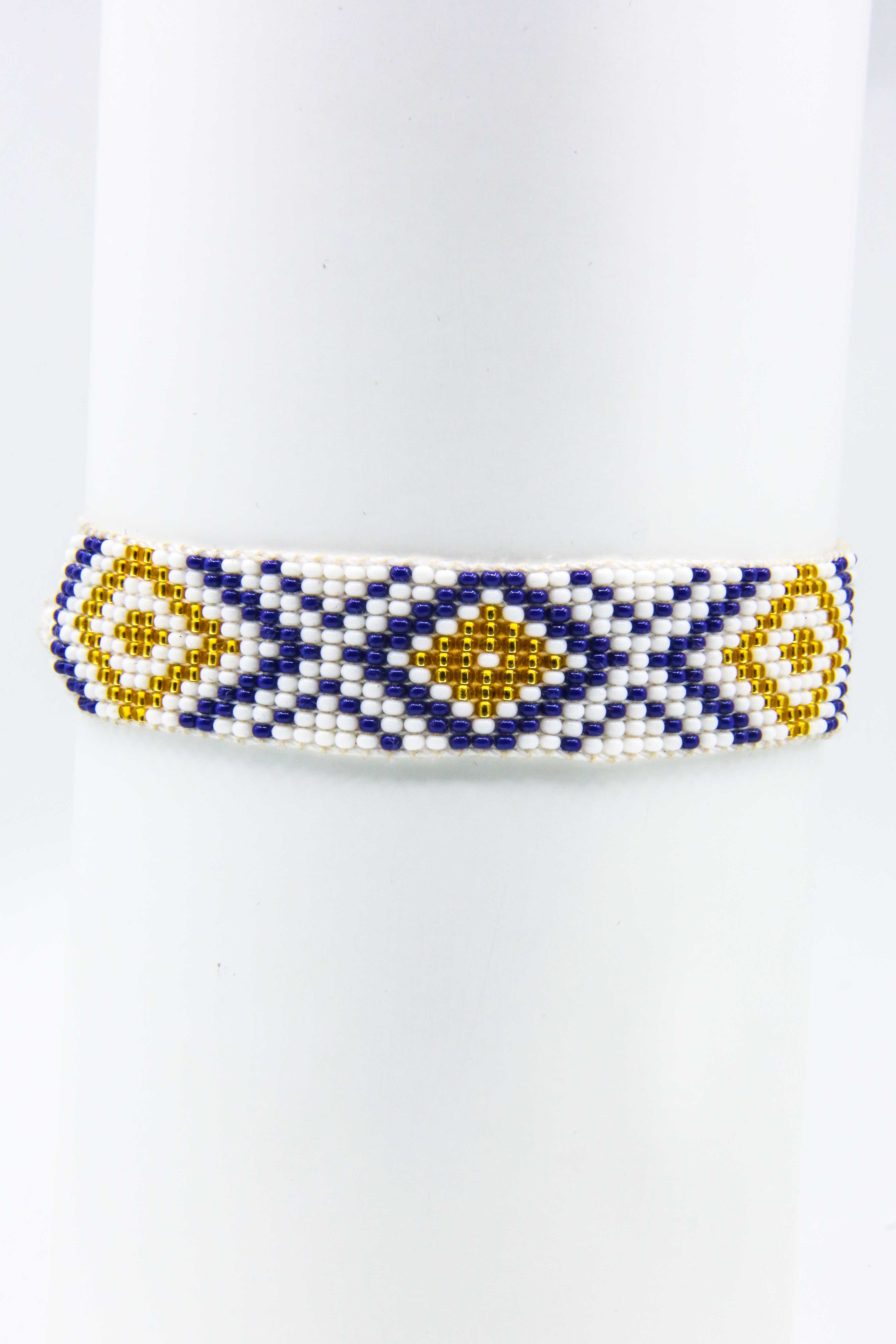 KioniLoomBracelets-145_6586e7e5-bfa0-4e18-8520-a32ae4d67e4d.jpg