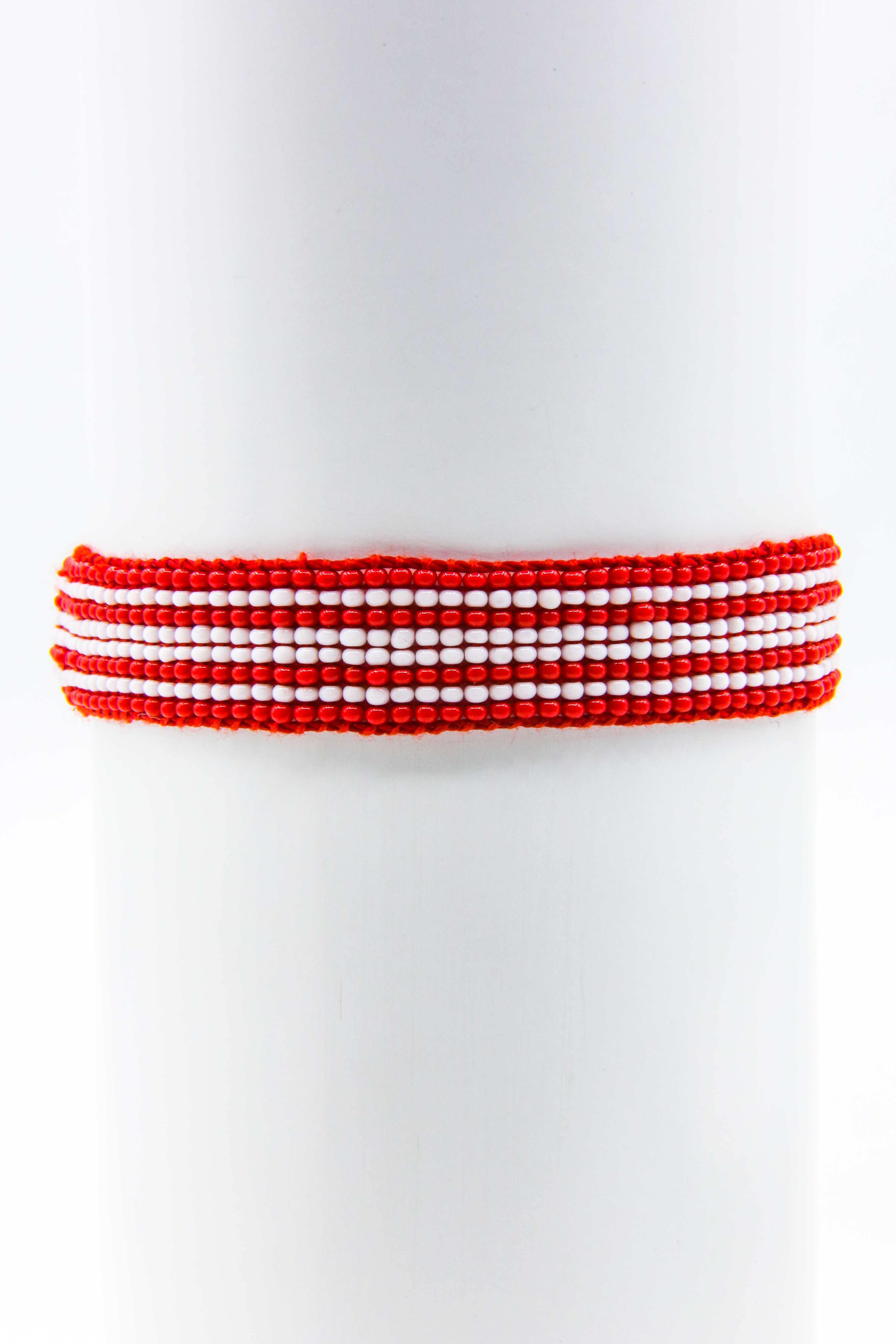 KioniLoomBracelets-37_43bb17b3-3c30-4d7b-a5d3-f6c35c87d00a.jpg